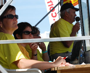 Denise, Joëlle, Léa et Périne, et Jean notre chef son et éclairage